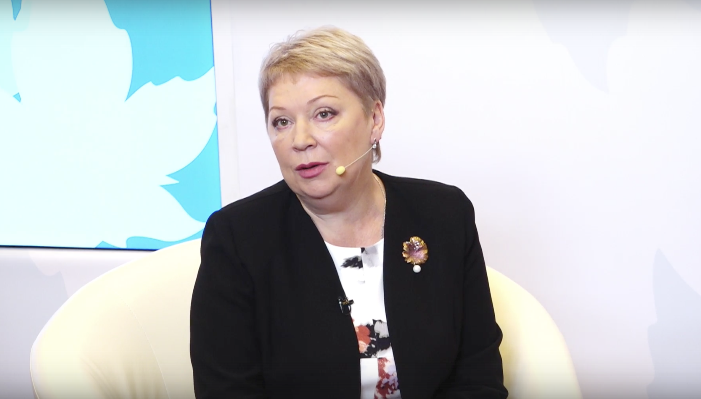 Васильева о запрете в школах гаджетов, оценках первоклассников, пятидневке и другом Васильева о запрете в школах гаджетов, оценках первоклассников, пятидневке и другом