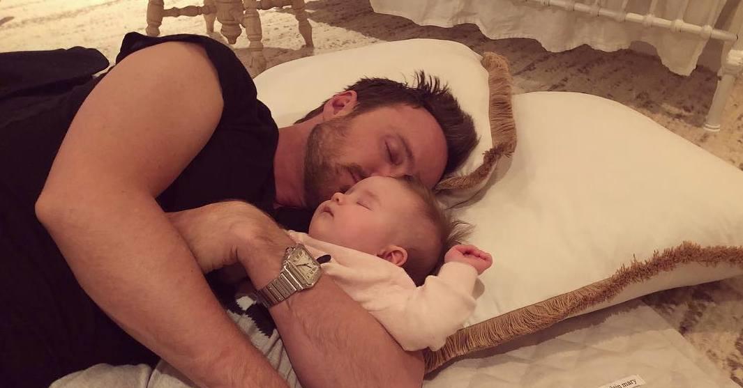 pyatimesyachnaya doch aarona pola v kostyume geroya breaking bad pokorila poklonnikov letidor