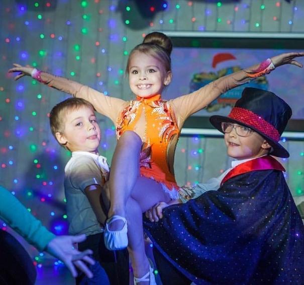 Песня У Миланы Гогунский Новогодняя Слова Песни