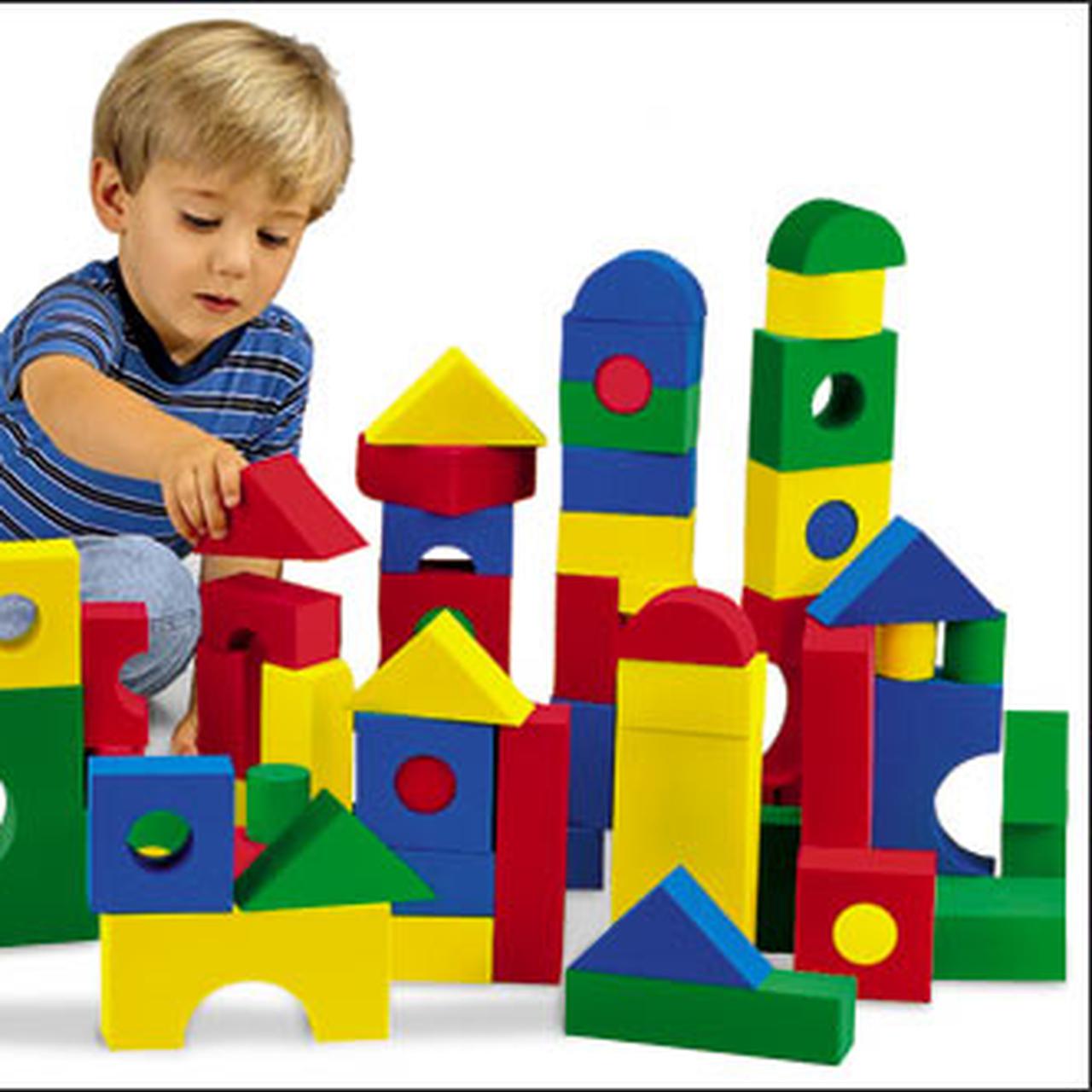 Игры из кубика строить. Конструктор для детей. Развивающий конструктор для детей. Кубики конструктор для детей. Кубики детские для конструирования.