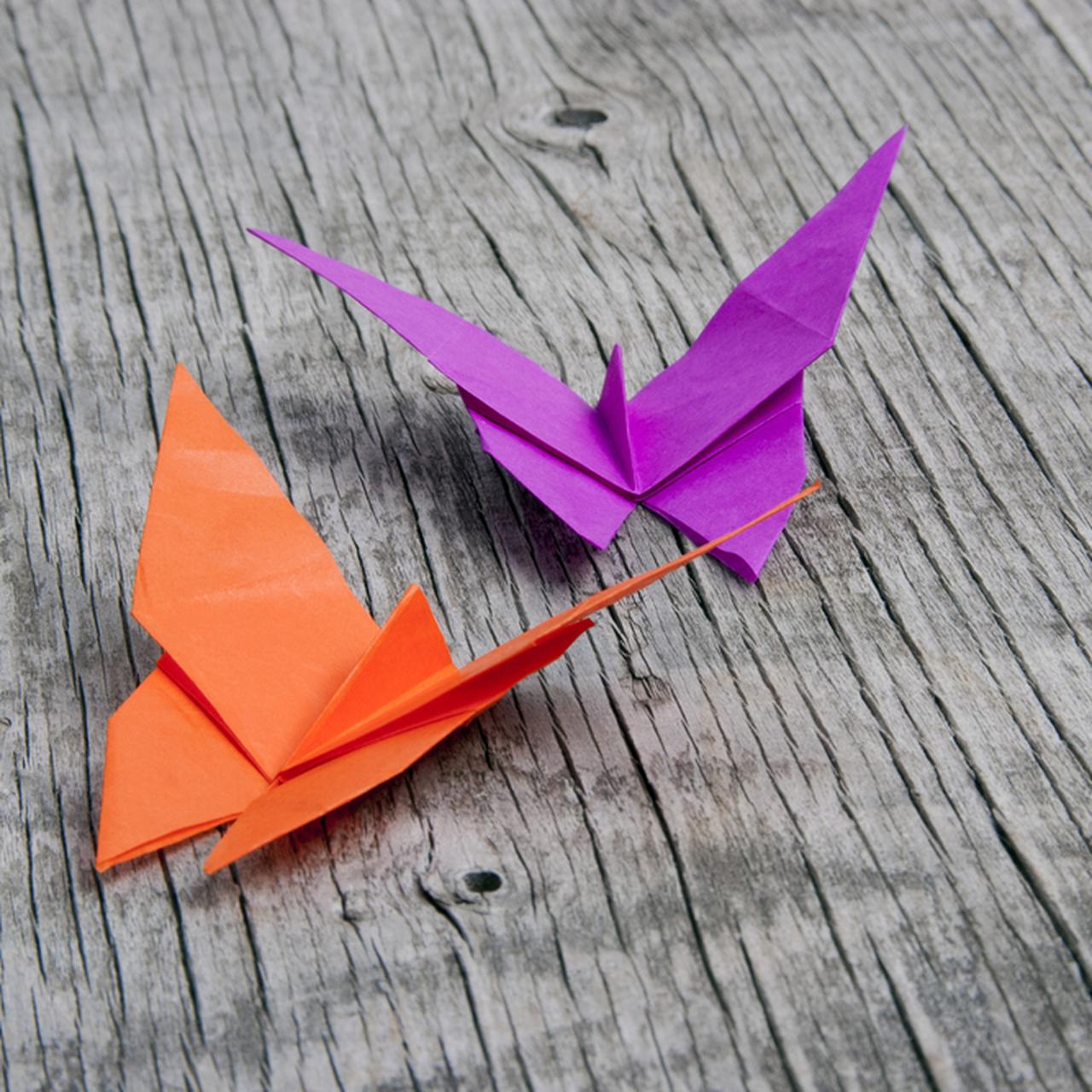 Змейка из бумаги: Движущиеся оригами