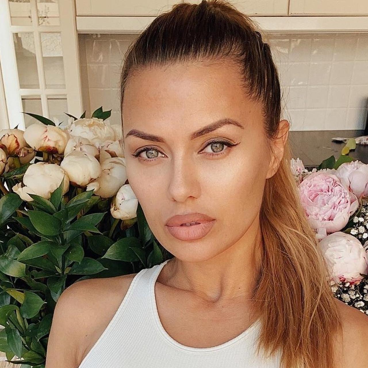 Уход за ногами: ценные советы от известной модели