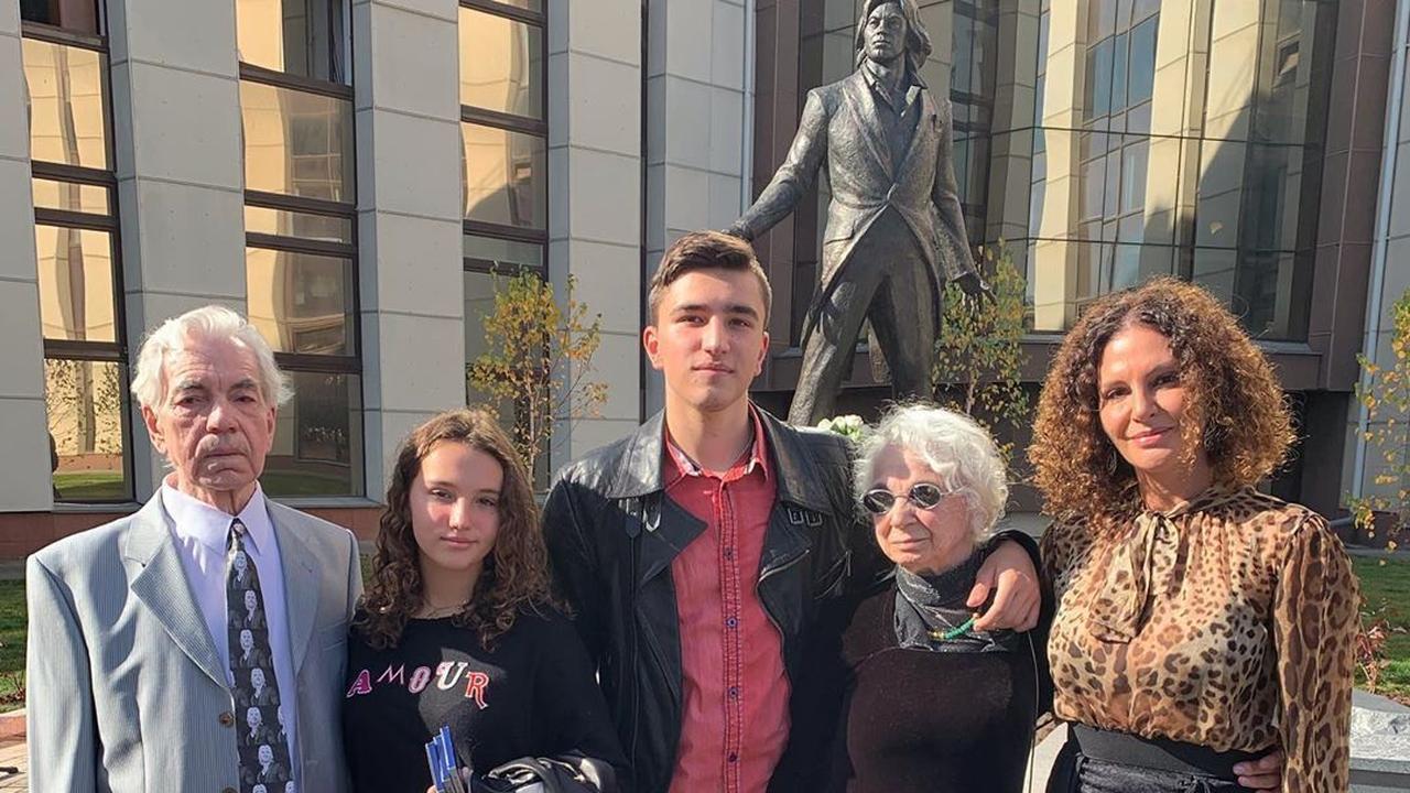 Хворостовский Дмитрий Родители Фото