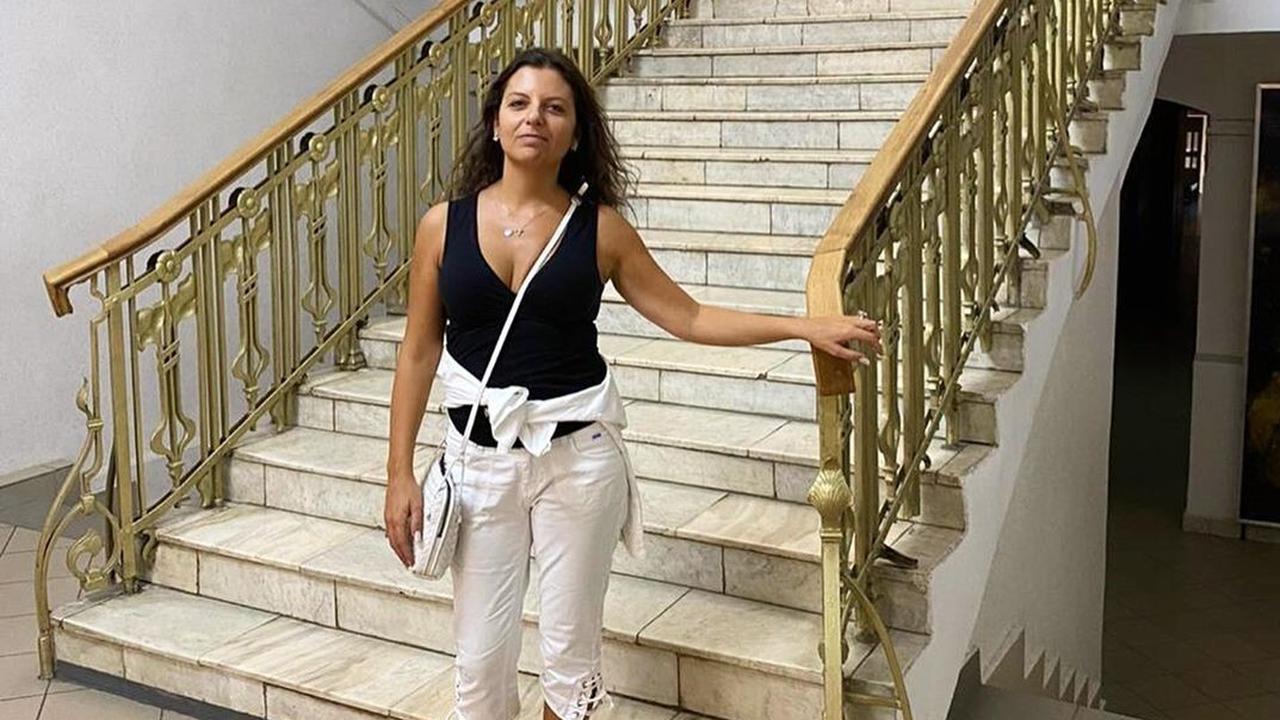 Симонян В Купальнике Фото Горячие Маргарита Симоньян