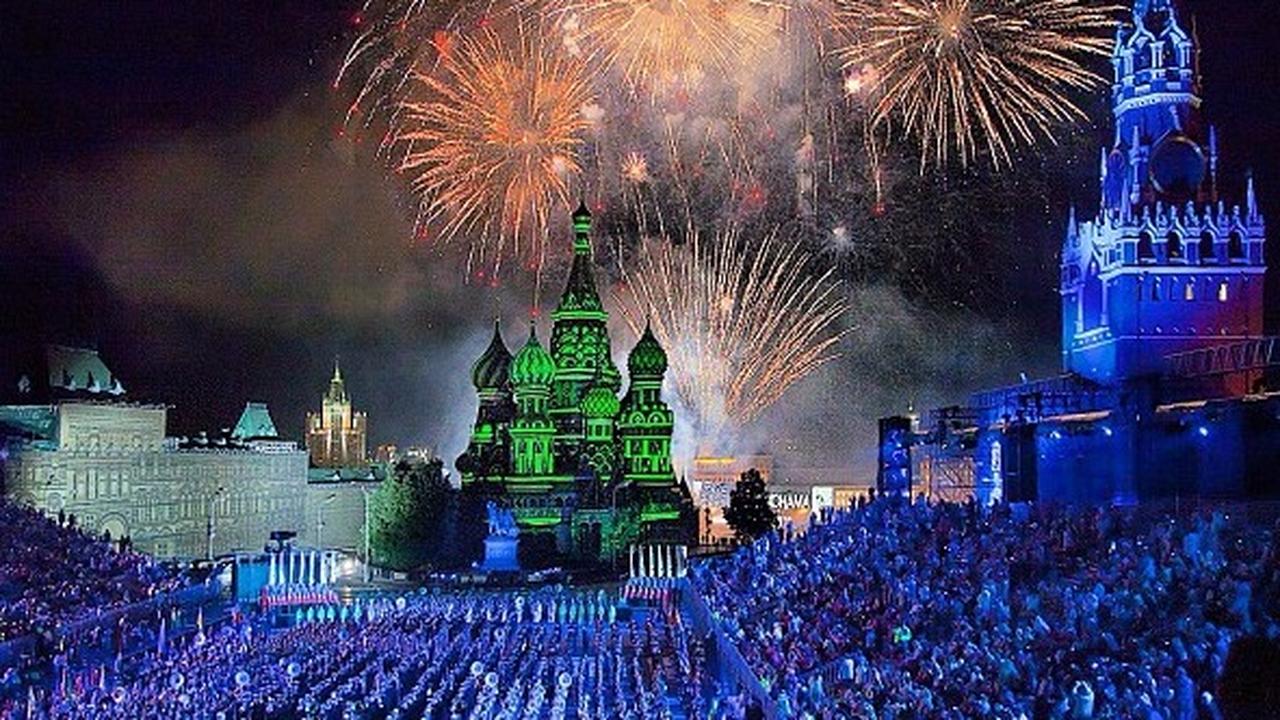 For its 870th birthday moscow. Юбилей Москвы. С днем рождения Москва фото. Рождение Москвы. Happy Birthday Moscow.