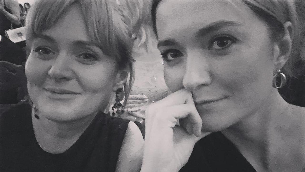 Анна и надежда михалкова фото Дочери никиты михалкова анна и надежда фото - ViktoriaFoto.ru