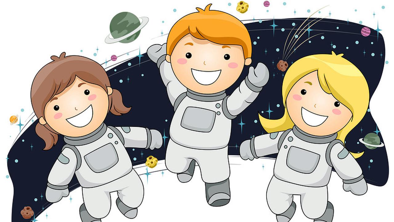 Космонавт для детей на прозрачном фоне