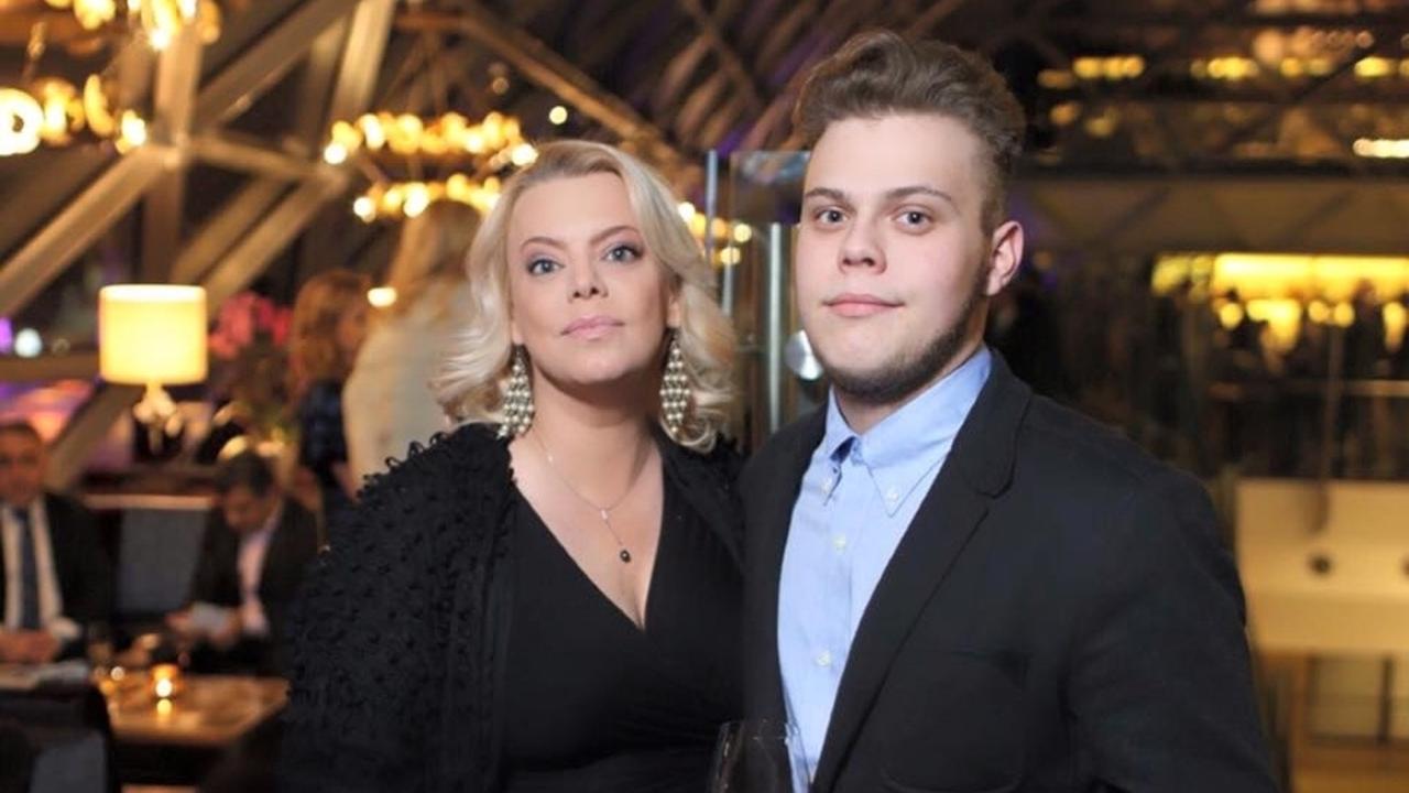 где сейчас сын поплавской. яна поплавская с сыновьями. сын яны поплавской старший. сын яны поплавской никита. где сейчас сын поплавской.