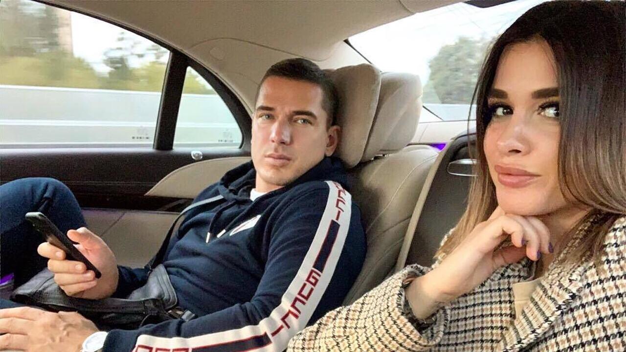 Ксения бородина фото с мужем Ксения Бородина показала, как муж тепло поздравил ее и дочерей с Днем святого Ва