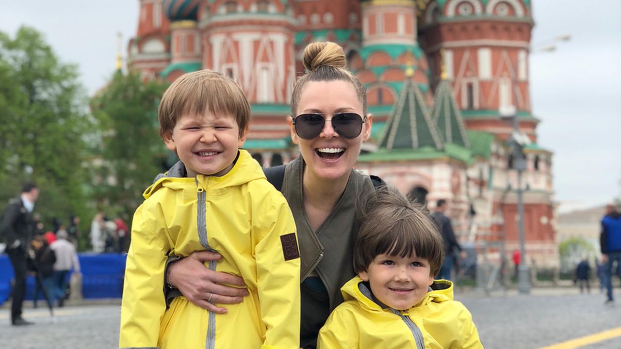 Как звали сына царя салтана. Как звали сына сыновей. Как звали брата милна. Как зовут сына н. Как звали мать иисуса.