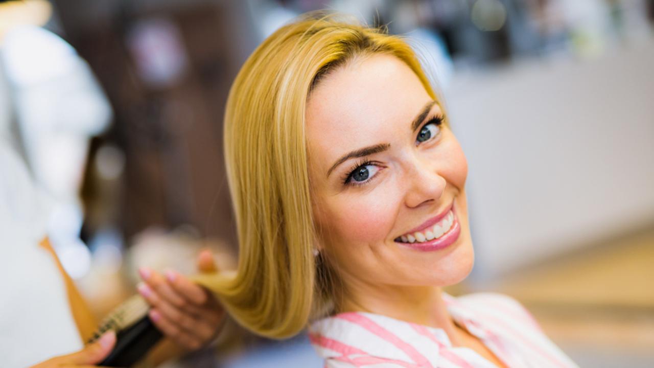 Морщины в 35 лет. Встретиться после 35 лет. Возрастные изменения овала лица. Как сохранить молодость после 40 лет женщине. Молодая и старая кожа.