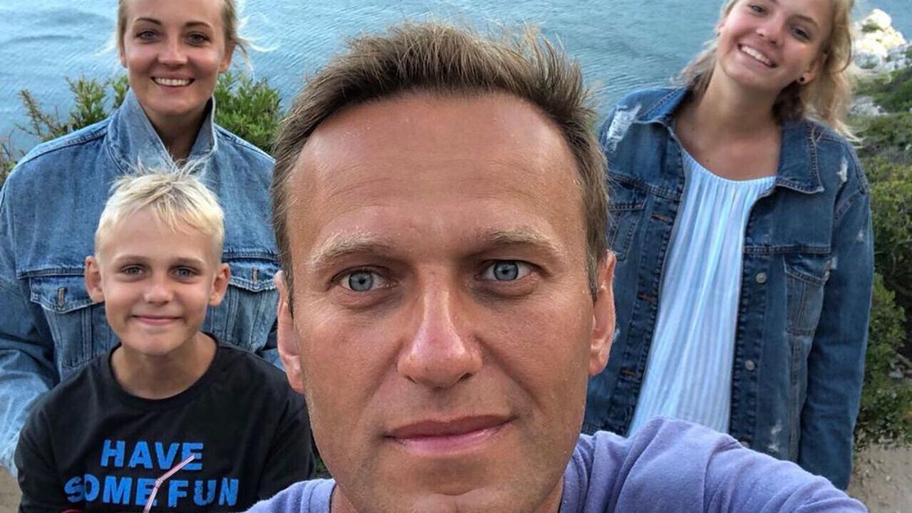 Алексей навальный с женой фото