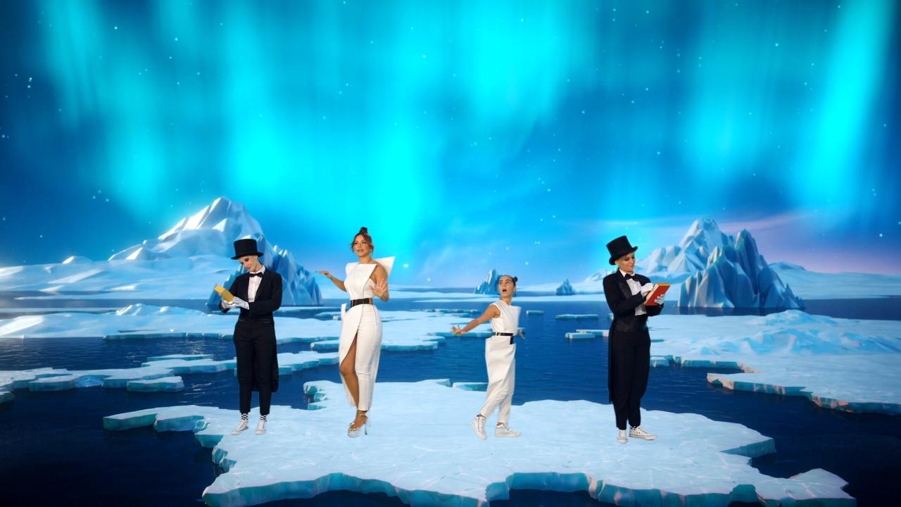 Путешествие на луну мультфильм 2020 чанъэ. Тролли мультик 1994. Финальная песня из мультфильма. Мультфильм про мексику 2018. Песня из мультфильма тролли.