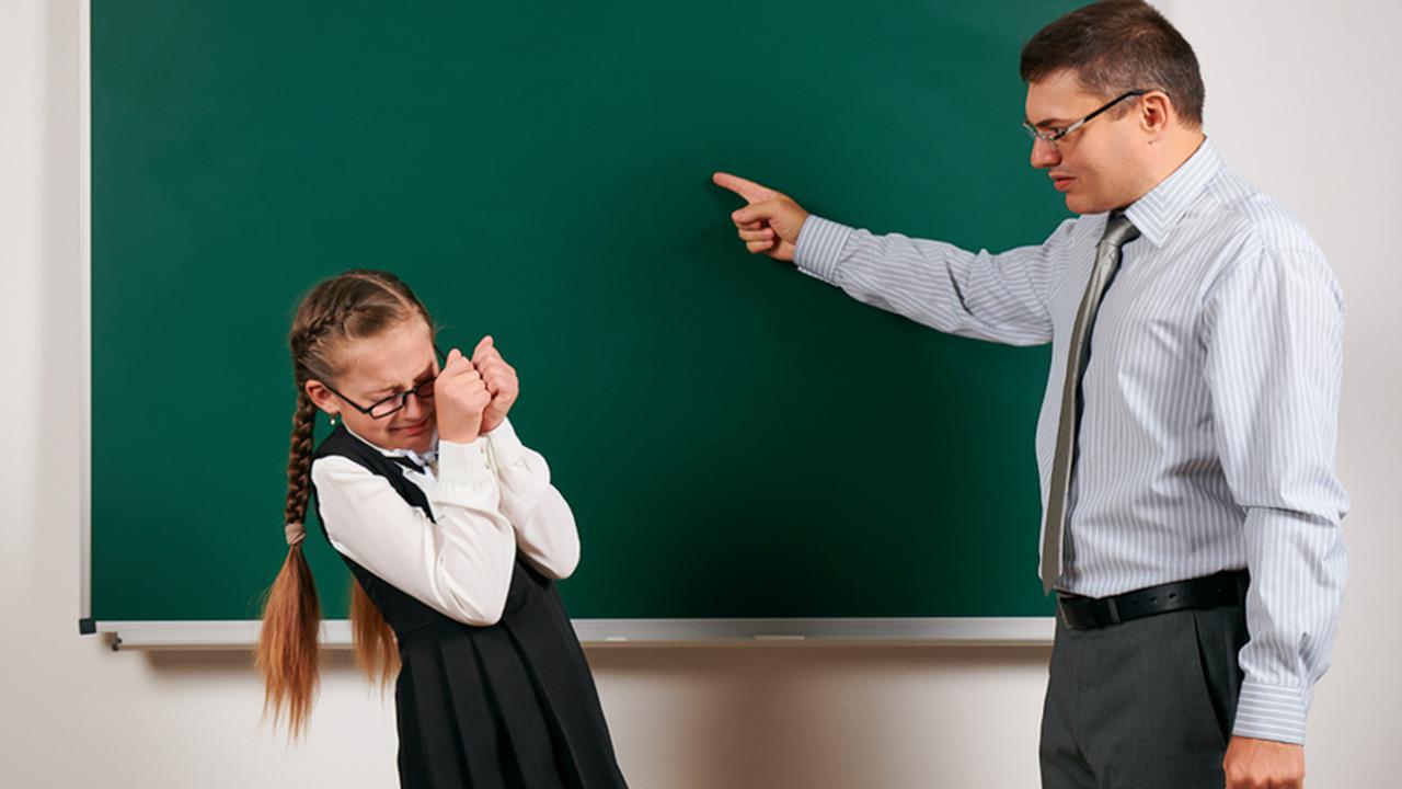 Как защитить учителей и учеников от массовой взаимной травли