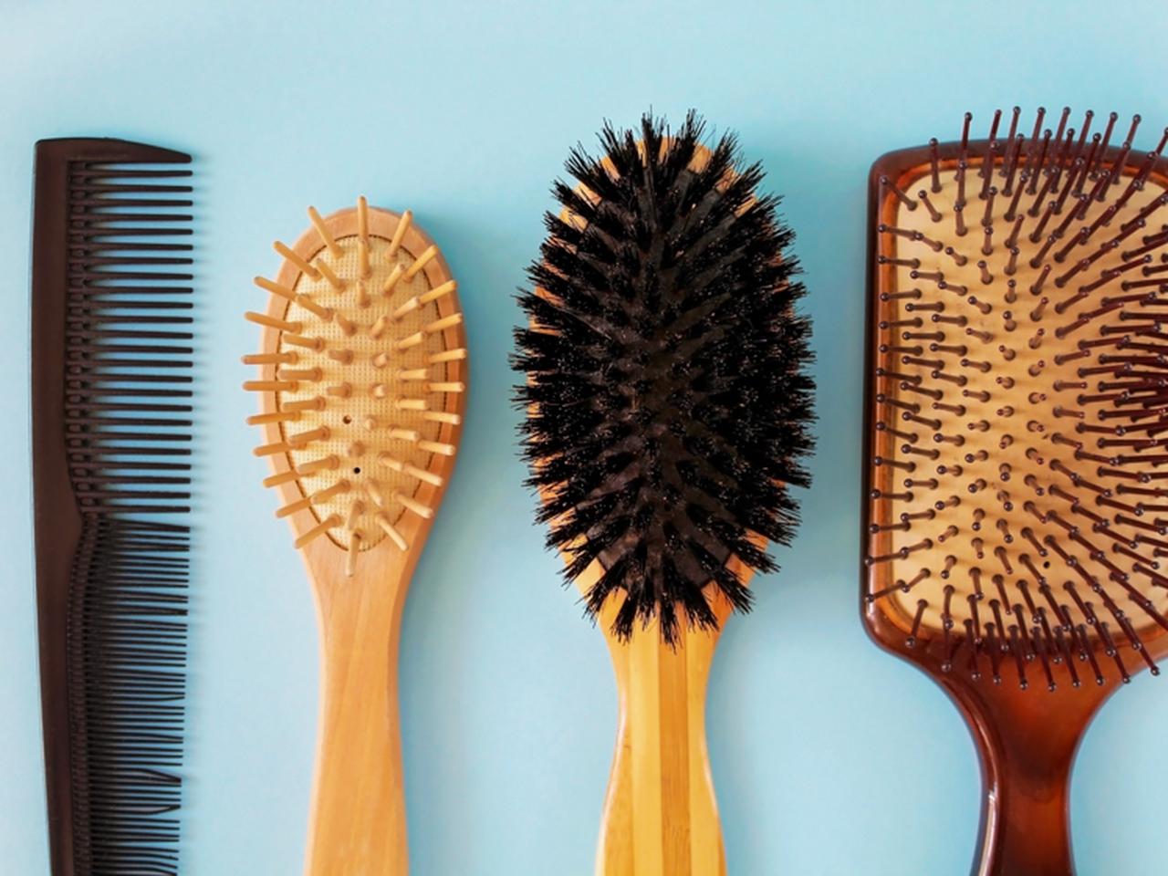 расческа щетка для волос. выбрать расческу для длинных волос. расческа для расчесывания длинных волос. расческа rainbow. выбрать расческу для длинных волос.