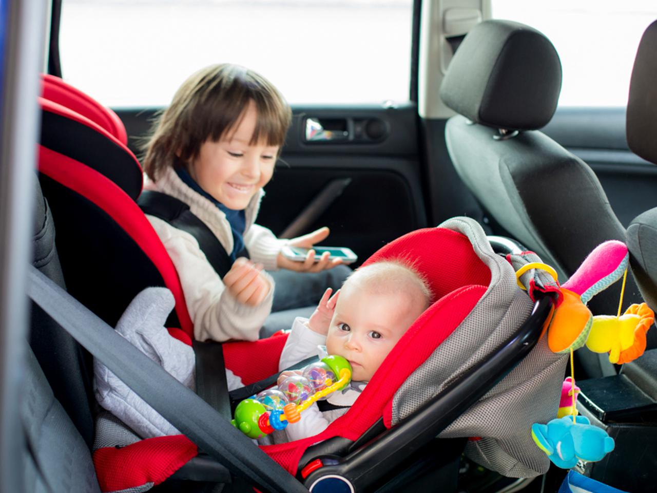 кресла безопасности для детей на автомобили