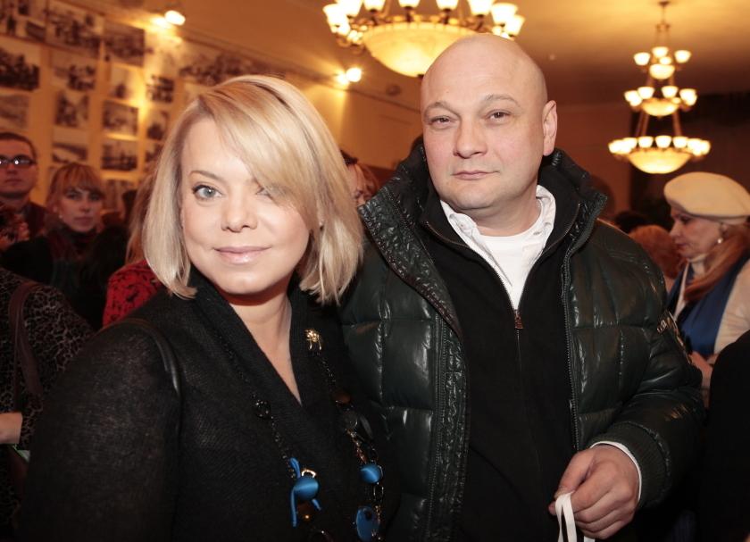 Бывший Пригласил На Новый Год