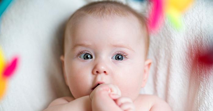 Уход за ногтями ребенка Как правильно подстригать ногти новорожденному ребенку
