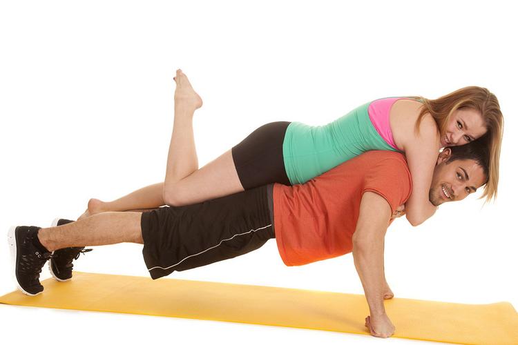 Fitnes Dlya Dvoih Pyat Uprazhnenij Dlya Sovmestnyh Zanyatij Letidor
