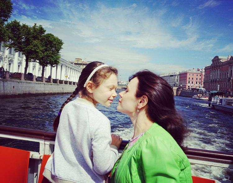 Figuristka Mariya Petrova Podelilas Snimkami S Ekstremalnogo Dnya Rozhdeniya Docheri Letidor