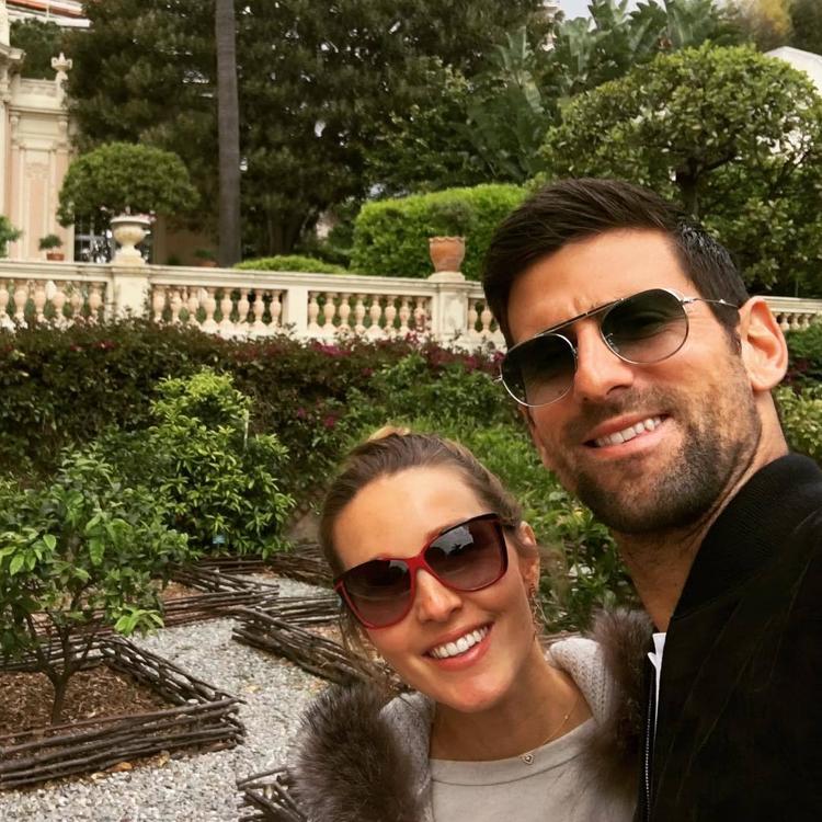 Tennisist Novak Dzhokovich Podelilsya Video Progulki S Detmi V Londonskom Parke Letidor