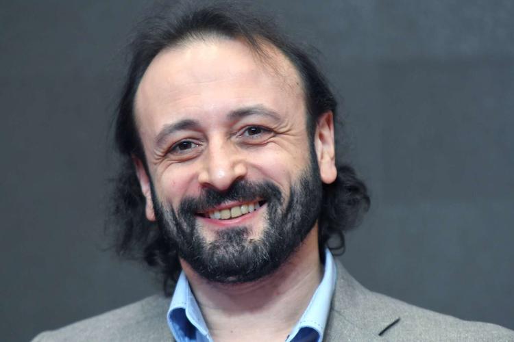 Ilya Averbuh Obyasnil Pochemu Syn Zhivet S Nim A Ne S Materyu Letidor