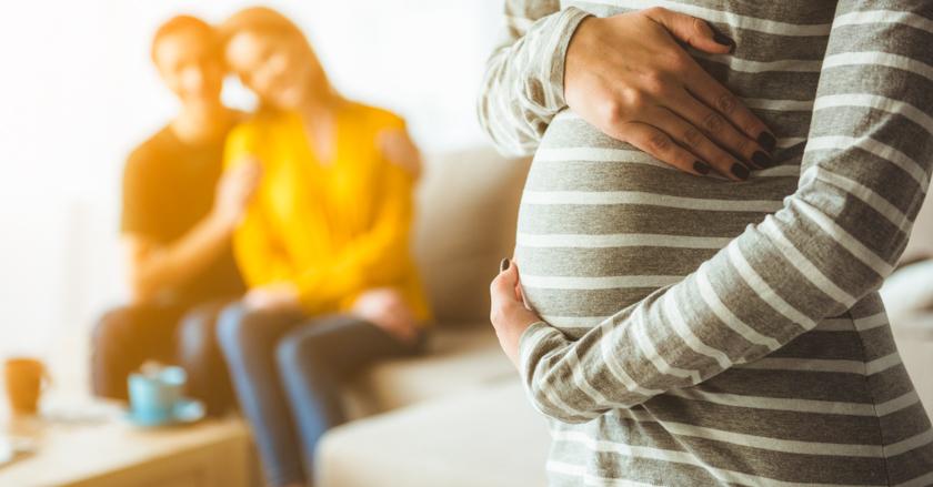 Обложка для статьи: Моего ребенка вынашивала суррогатная мать: откровенная история