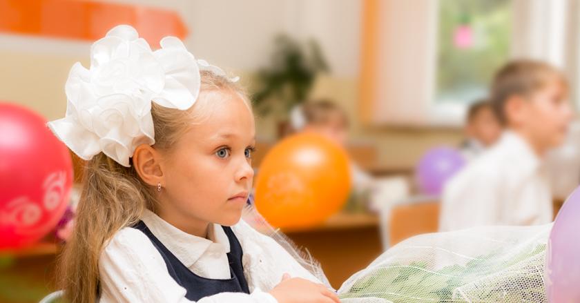 Обложка для статьи: 7 страхов, которые одолевают мам по мере приближения 1 сентября